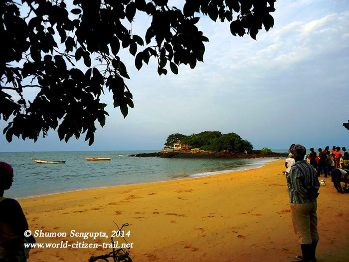 The-Little-Island-off-the-Lakka-Beach,-Sierra-Leone-3