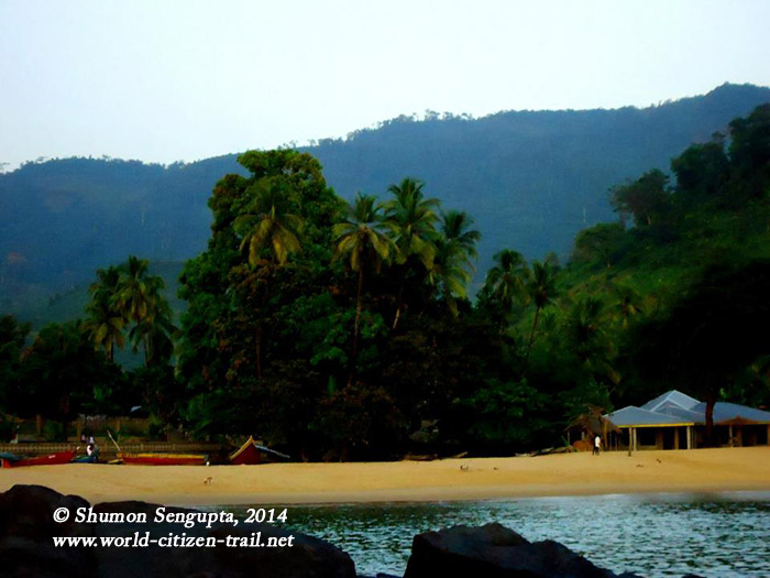 The-Little-Island-off-the-Lakka-Beach,-Sierra-Leone-43